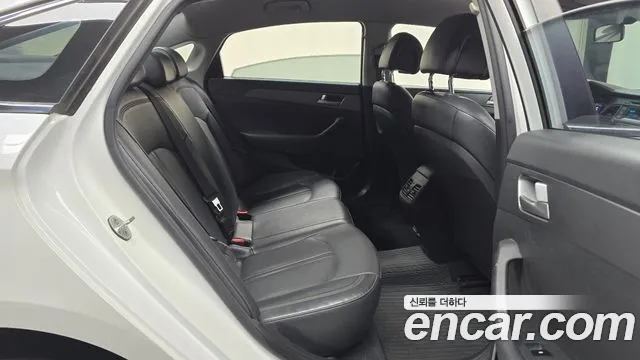 Hyundai Sonata 2015 — фото 12