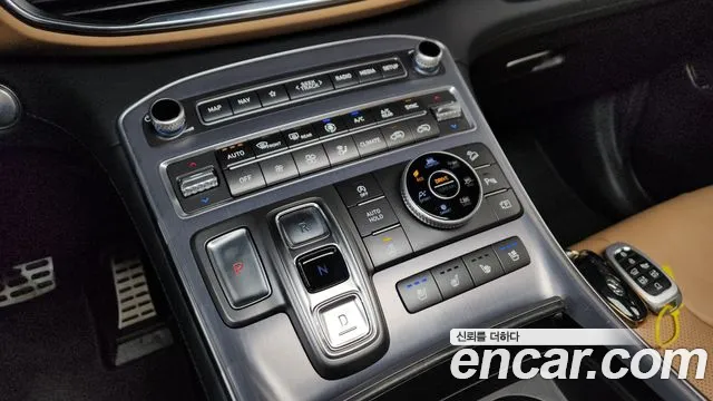Hyundai Santafe 2022 — фото 12
