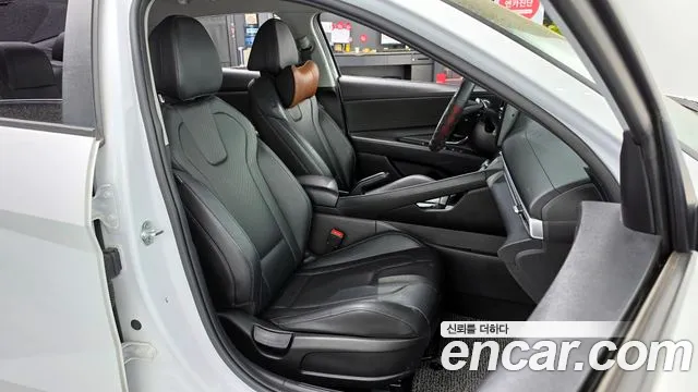 Hyundai AVANTE 2021 — фото 11