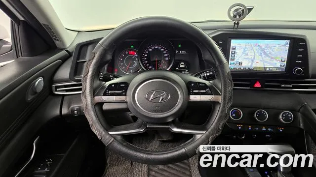 Hyundai AVANTE 2021 — фото 13