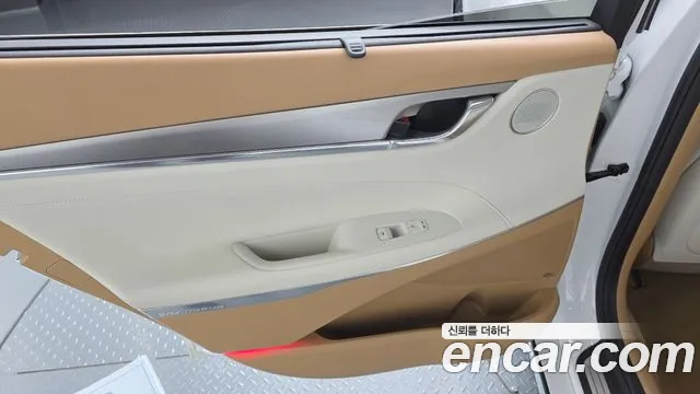 Hyundai Grandeur 2021 — фото 15