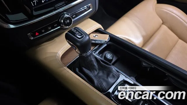 Volvo S90 2019 — фото 11
