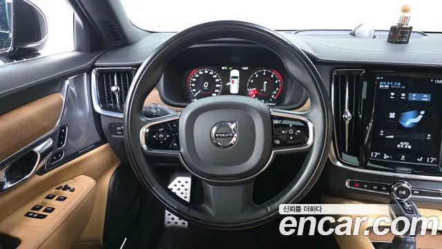 Volvo S90 2019 — фото 18