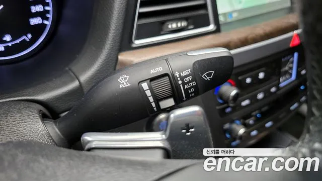 Hyundai Genesis 2015 — фото 17