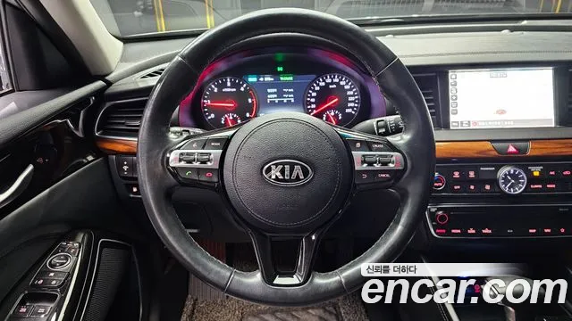 Kia K7 2017 — фото 13