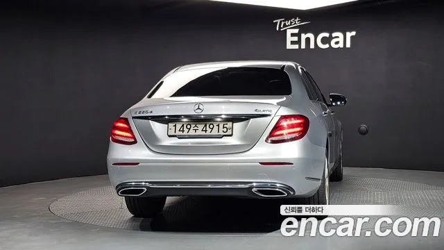 Mercedes-Benz E-Class 2018 — фото 4