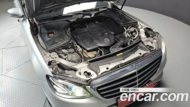 Mercedes-Benz E-Class 2018 — фото 6