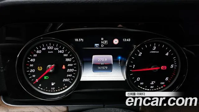 Mercedes-Benz E-Class 2018 — фото 8