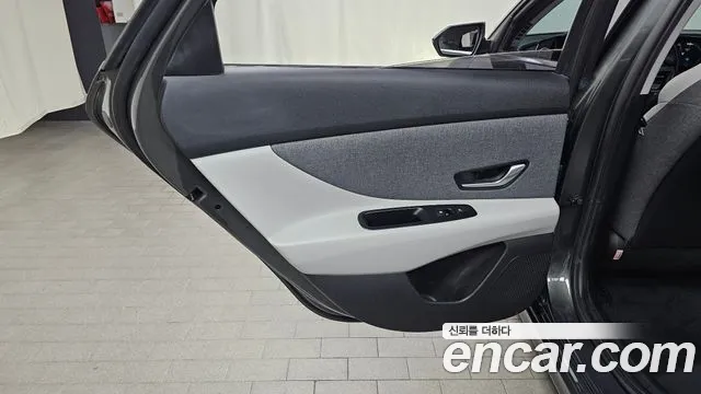 Hyundai AVANTE 2021 — фото 15