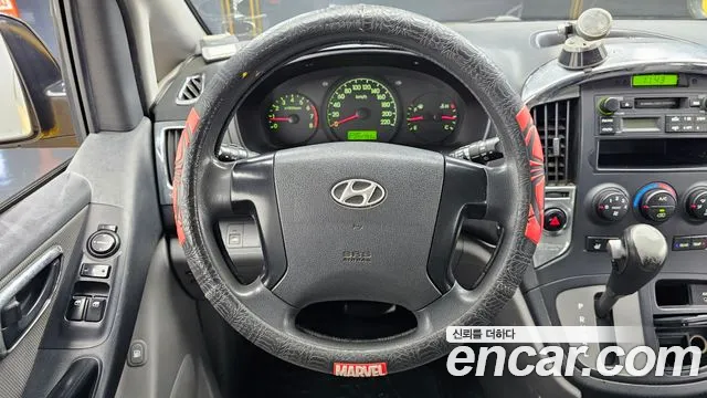 Hyundai Starex 2010 — фото 13