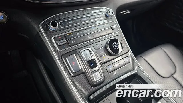 Hyundai Santafe 2021 — фото 12