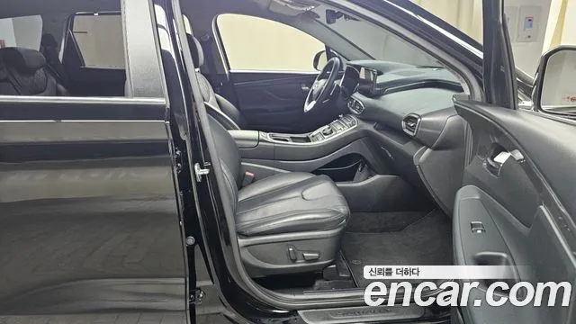 Hyundai Santafe 2021 — фото 16