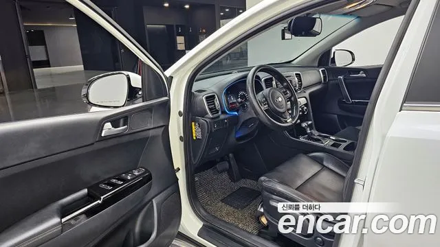 Kia Sportage 2018 — фото 10