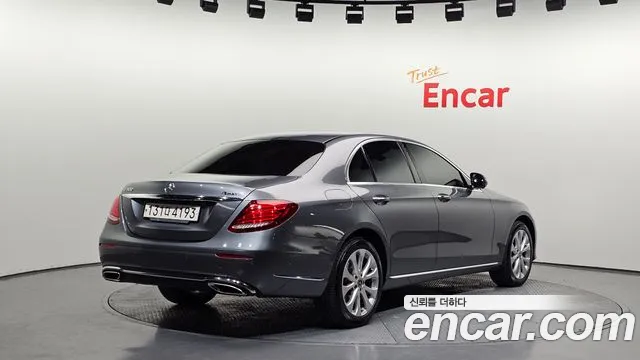 Mercedes-Benz E-Class 2020 — фото 2