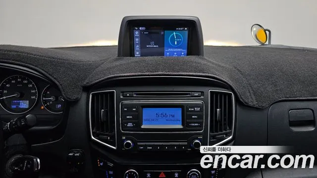 Hyundai Starex 2019 — фото 13