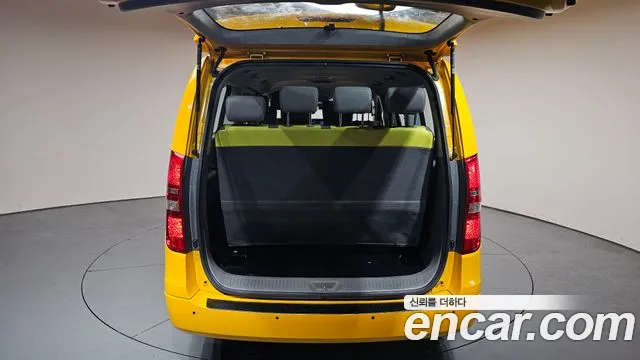Hyundai Starex 2019 — фото 20