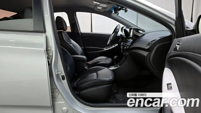 Hyundai Accent 2014 — фото 11