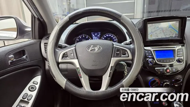 Hyundai Accent 2014 — фото 13