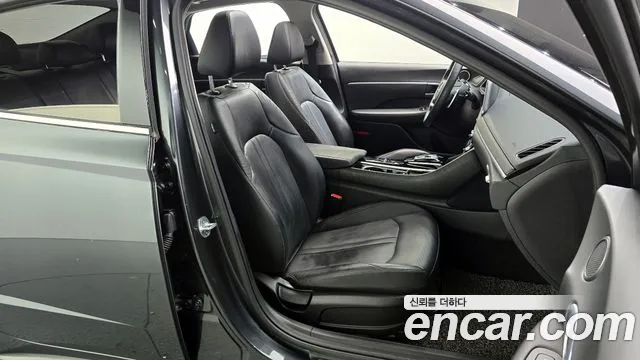 Hyundai Sonata 2020 — фото 12