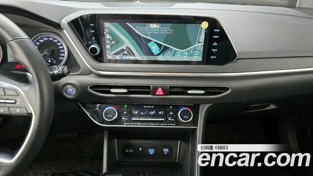 Hyundai Sonata 2020 — фото 19