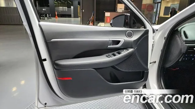 Hyundai Sonata 2023 — фото 14