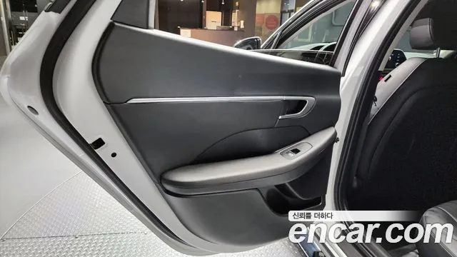 Hyundai Sonata 2023 — фото 15