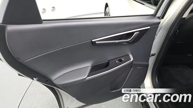 Kia EV6 2025 — фото 15