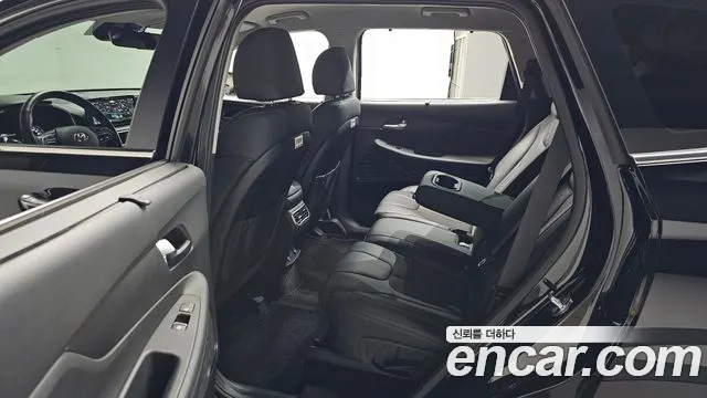 Hyundai Santafe 2022 — фото 16
