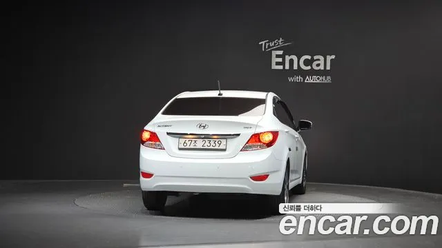 Hyundai Accent 2014 — фото 4