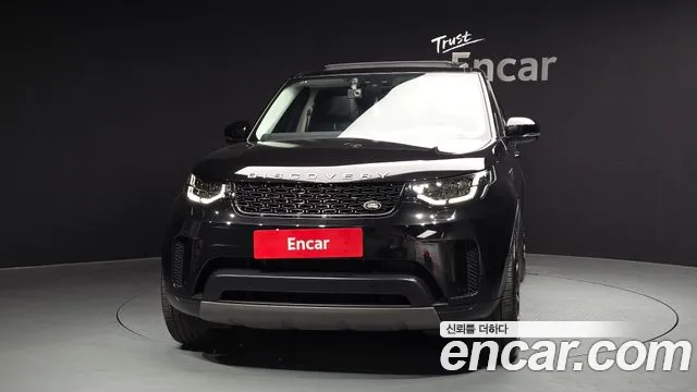 Land Rover Discovery 2018 — фото 3