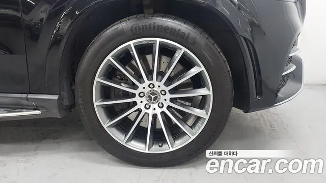 Mercedes-Benz GLE-Class 2023 — фото 5