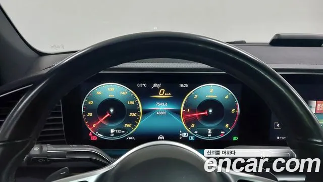 Mercedes-Benz GLE-Class 2023 — фото 8