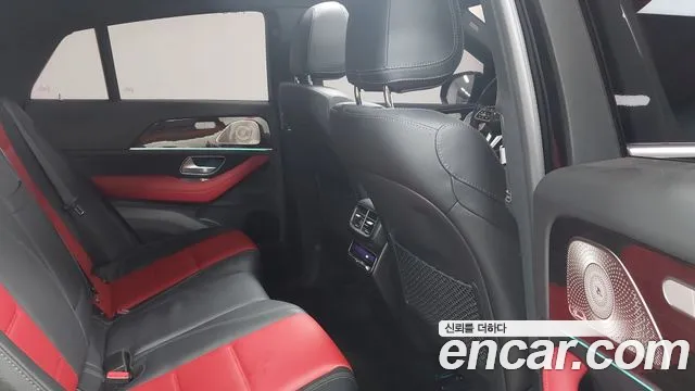 Mercedes-Benz GLE-Class 2023 — фото 10