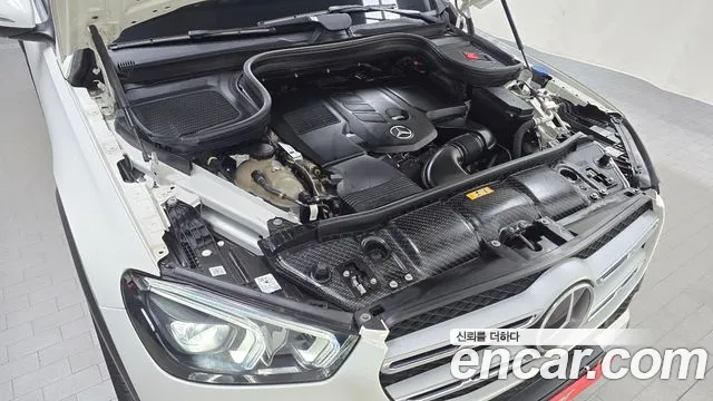 Mercedes-Benz GLE-Class 2021 — фото 6