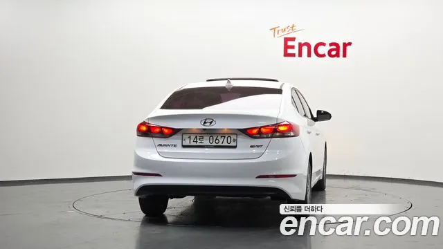 Hyundai AVANTE 2016 — фото 4