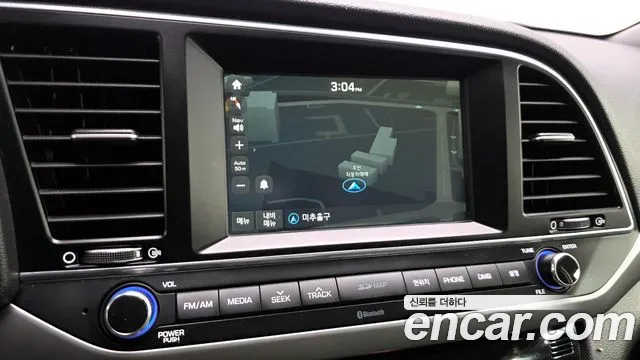 Hyundai AVANTE 2016 — фото 16
