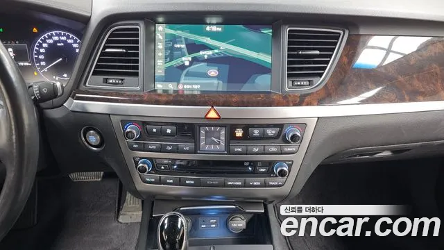 Hyundai Genesis 2016 — фото 16