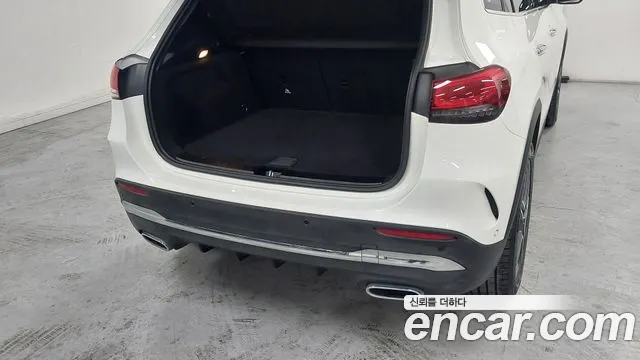 Mercedes-Benz GLA-Class 2020 — фото 11