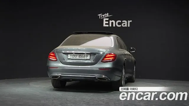 Mercedes-Benz E-Class 2019 — фото 4