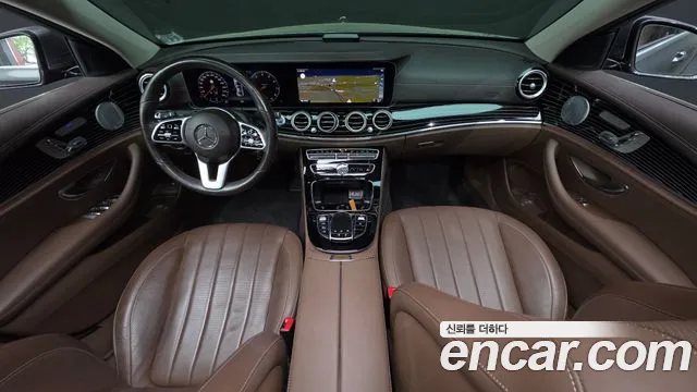 Mercedes-Benz E-Class 2019 — фото 7