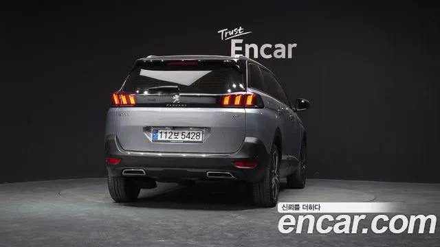 Peugeot 5008 2024 — фото 4