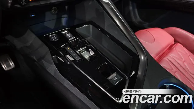 Peugeot 5008 2024 — фото 12