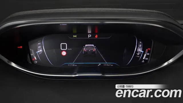 Peugeot 5008 2024 — фото 11
