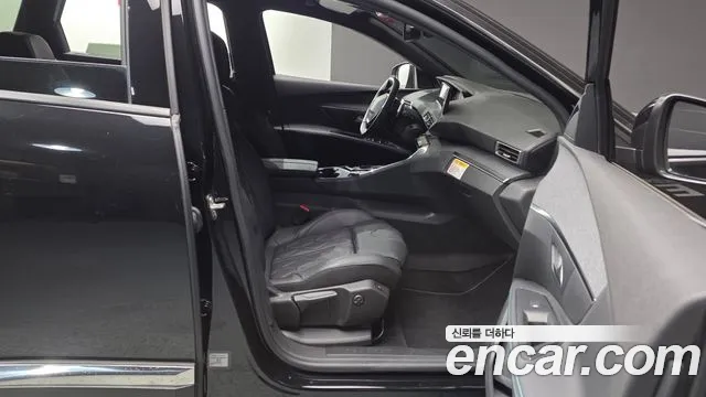Peugeot 5008 2024 — фото 17