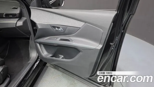 Peugeot 5008 2024 — фото 14