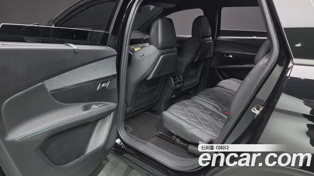 Peugeot 5008 2024 — фото 16