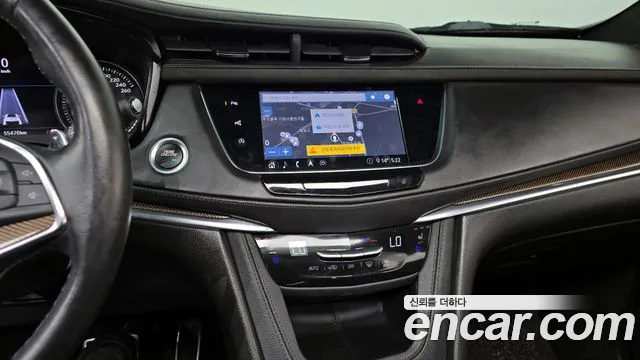 Cadillac XT5 2020 — фото 19