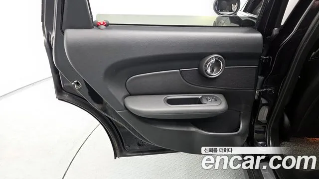 Mini Clubman 2018 — фото 15