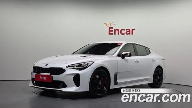 Kia Stinger 2018 — фото 1