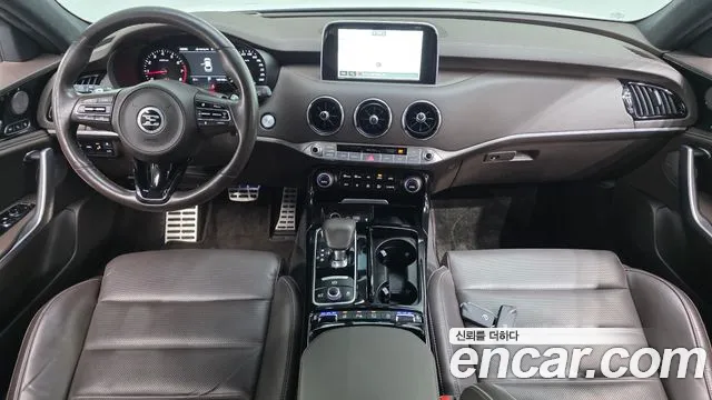 Kia Stinger 2018 — фото 10